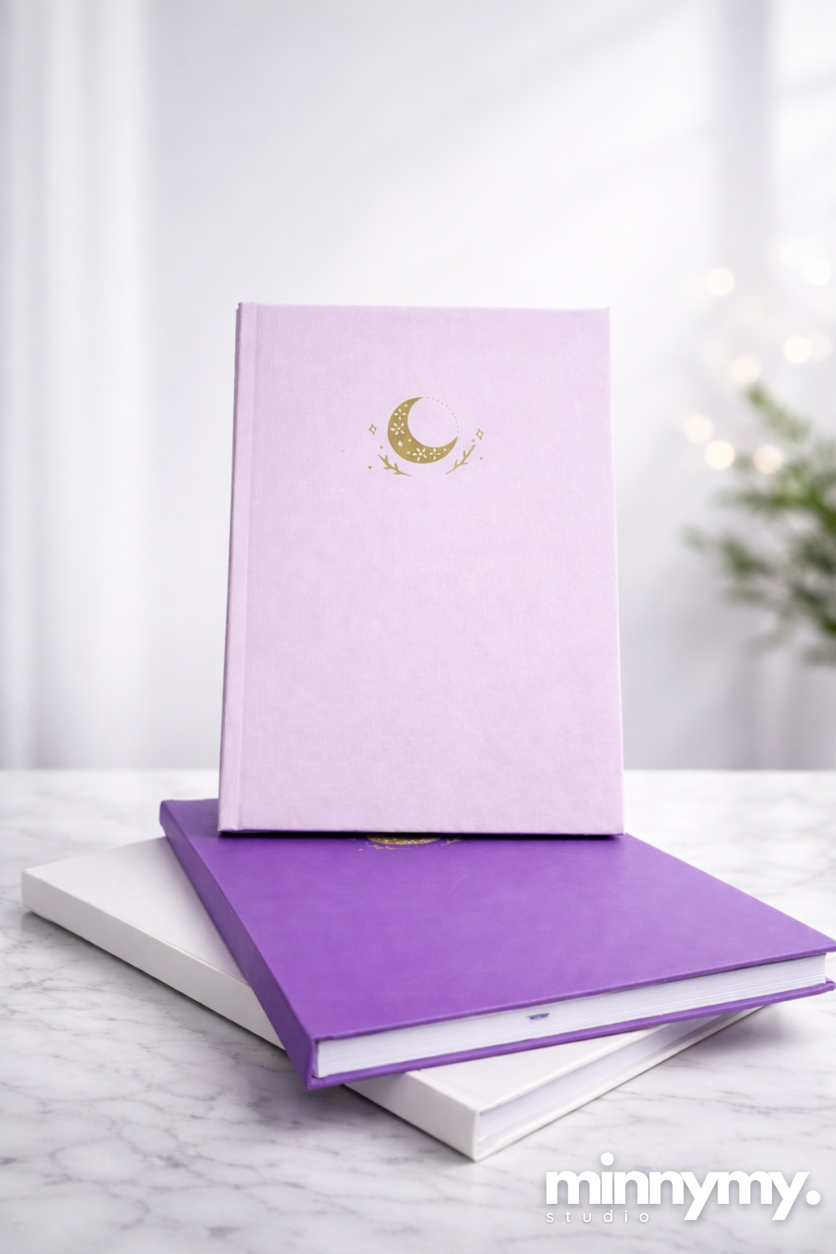 Pembe Sert Kapak Noktalı Günlük Defter – 13,5 x 21 cm, 80 Yaprak